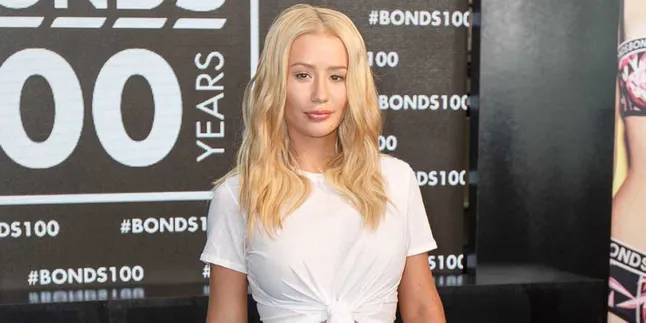 Pamer Foto di Instagram, Inikah Artwork Album Baru Iggy Azalea?