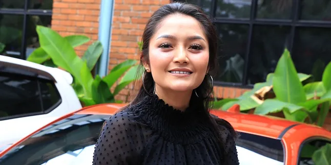 Pamer Kemesraan Dengan Kekasih, Siti Badriah Akui Bukan Wanita Romantis