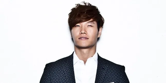 Pamer Perut Eightpack, Kim Jong Kook Bikin Terpana Pamer Perut Eightpack, Kim Jong Kook Bikin Terpana