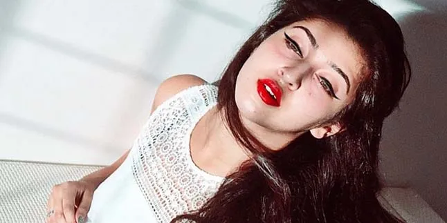 Pamer Pipi Merah Terbakar, Sonarika Bhadoria Tuai Banyak Pujian Pamer Pipi Merah Terbakar, Sonarika Bhadoria Tuai Banyak Pujian