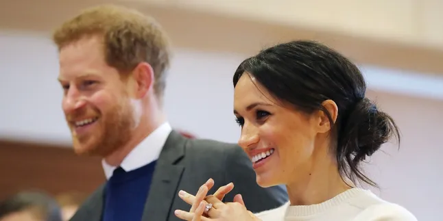 Pangeran Harry & Meghan Markle Mulai Dipingit Jelang Hari Pernikahan 19 Mei Mendatang