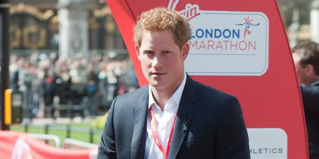 Pangeran Harry Bakal Jadi Ayah Baptis Bayi Kate Middleton?