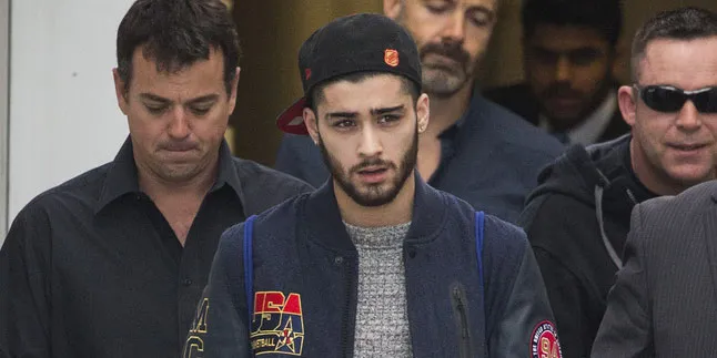 Parah! Zayn Malik Kena Rasis dan Disamakan Seperti Teroris