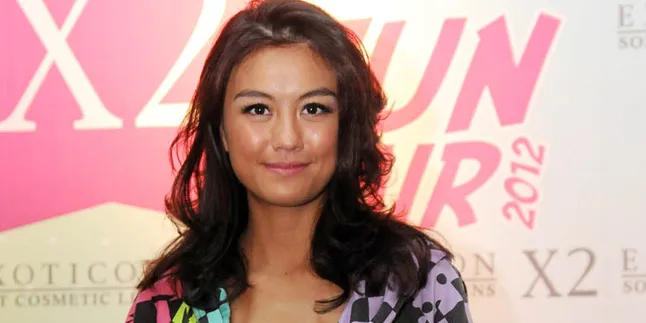 Parfum Agnes Monica Terjual 731 Botol Dalam Satu Jam