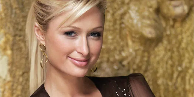Paris Hilton Dihujat Gara-Gara Buka Toko di Mekkah