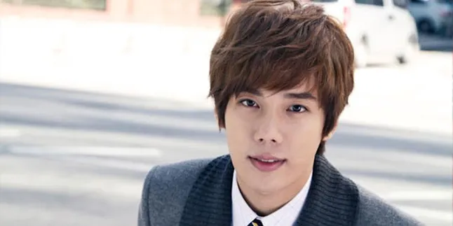Park Jung Min SS501 Sukses Gelar Showcase Pertama di Jepang