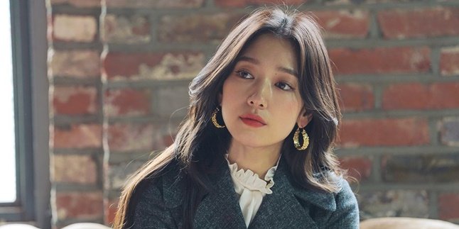 Park Shin Hye Receives Mysterious Phone Call in the Latest Trailer for Korean Thriller Film 'THE CALL'