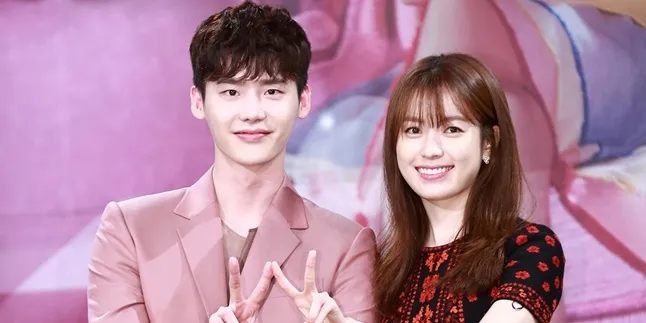 Parodi Drama 'W', Giliran Han Hyo Joo Yang Terjebak Dalam Webtoon Parodi Drama 'W', Giliran Han Hyo Joo Yang Terjebak Dalam Webtoon