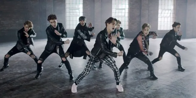 Parody EXO 'Call Me Baby', Buat Cowok Yang Naksir Fans K-Pop Parody EXO 'Call Me Baby', Buat Cowok Yang Naksir Fans K-Pop