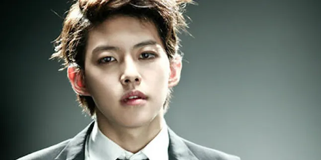 Paru-Paru Bermasalah, Dongho U-KISS Dibawa ke UGD Paru-Paru Bermasalah, Dongho U-KISS Dibawa ke UGD