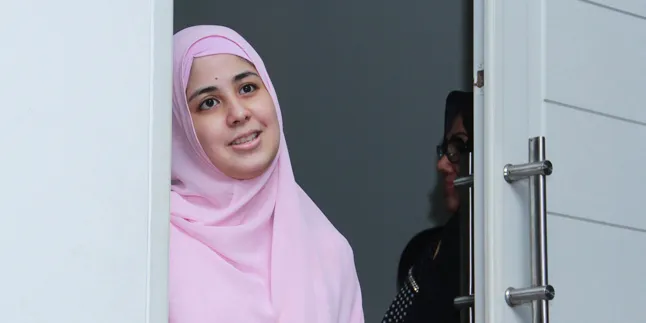 Pasca Badai Menerpa, Risty Tagor Terlihat Ceria dan Bahagia