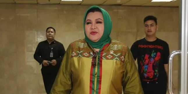 Pasca Denada Resmi Bercerai, Ini Kata Emilia Contessa