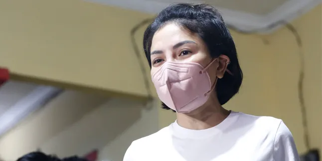 Pasca Ditahan Lebih dari 24 Jam, Nikita Mirzani Diperbolehkan Pulang Karena Alasan Kemanusiaan