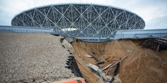 Pasca Piala Dunia, Kompleks Stadion di Rusia Ini Ambrol Dihantam Hujan