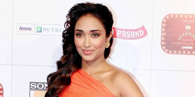 Patah Hati, Alasan Jiah Khan Putuskan Bunuh Diri?
