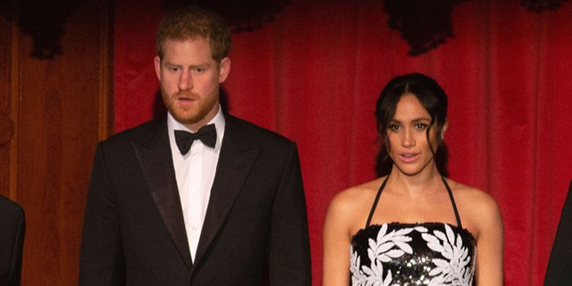 Prince Harry & Meghan Markle Wax Figure Separated from Royal Family Display
