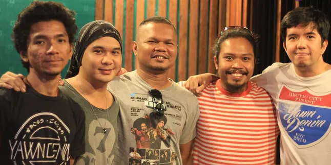 Payung Teduh Bakal Buai Penonton 'HIJABERS IN LOVE'