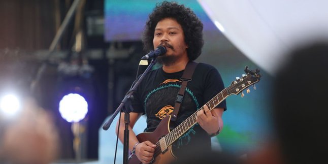 Payung Teduh Ungkap Alasan Kenapa Usung Nuansa Musik Yang Berbeda di Lagu 'Akad'