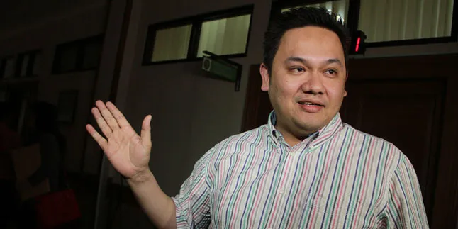 Pedas, Farhat Abbas Kritik Artis Yang Syuting di Luar Negeri Pedas, Farhat Abbas Kritik Artis Yang Syuting di Luar Negeri