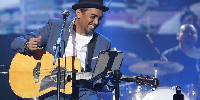 Peduli Pariwisata Lokal, Glenn Fredly Ramaikan Panggung Festival Teluk Jailolo