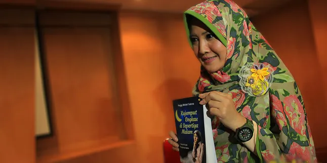 Peggy Melati Sukma Kembali Curhat di Buku Peggy Melati Sukma Kembali Curhat di Buku