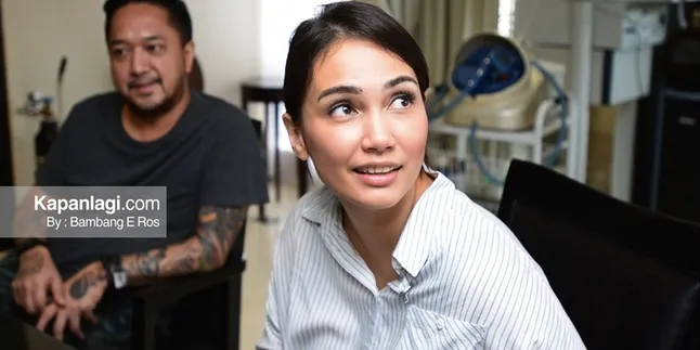 Pemberkatan Nikah Feby Febiola Dijaga Puluhan Bodyguard Kekar Pemberkatan Nikah Feby Febiola Dijaga Puluhan Bodyguard Kekar