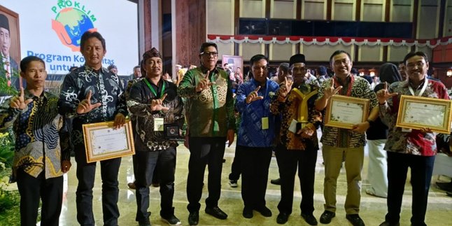 Bontang City Government Receives Proklim 2023 from the Ministry of Environment and Forestry, a Commitment to Environmental Sustainability