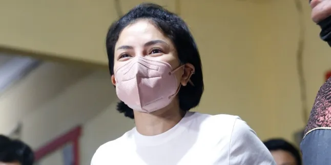 Penahanan Nikita Mirzani Ditangguhkan, Indra Tarigan Bandingkan dengan Kasus Almarhumah Vanessa Angel Penahanan Nikita Mirzani Ditangguhkan, Indra Tarigan Bandingkan dengan Kasus Almarhumah Vanessa Angel