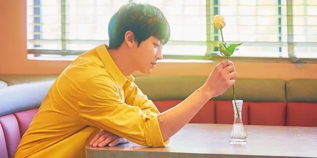 Penampilan Baru Chanyeol EXO Setelah Rilis 'SSFW', Rambutnya Ganti Warna