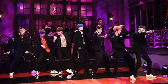 Penampilan Debut BTS di SNL, Bawakan 'Boy With Luv' dan 'Mic Drop'