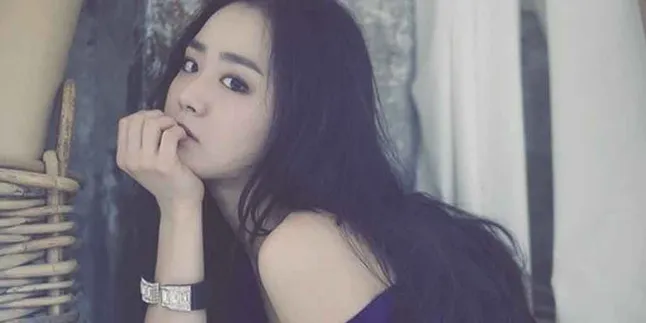 Penampilan Terbaru Moon Geun Young, Rebel dan Seksi