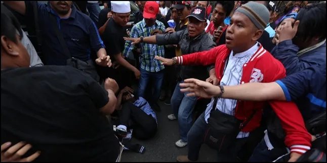 Pencopet di Rumah Olga Syahputra Babak Belur Dihajar Massa