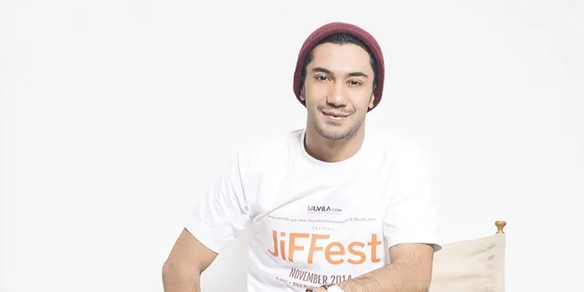 'PENDEKAR TONGKAT EMAS' Bikin Reza Rahadian Tahan Banting