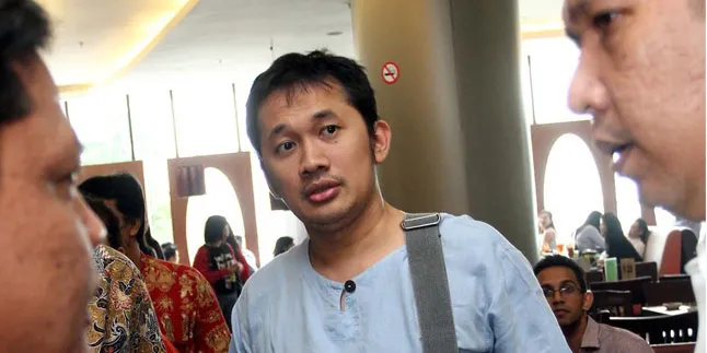 Pendemo Ibaratkan Soekarno di Film Seperti Germo Pendemo Ibaratkan Soekarno di Film Seperti Germo