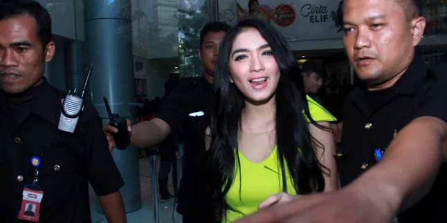 Pengacara Angel Karamoy Benarkan Kliennya Telah Resmi Bercerai