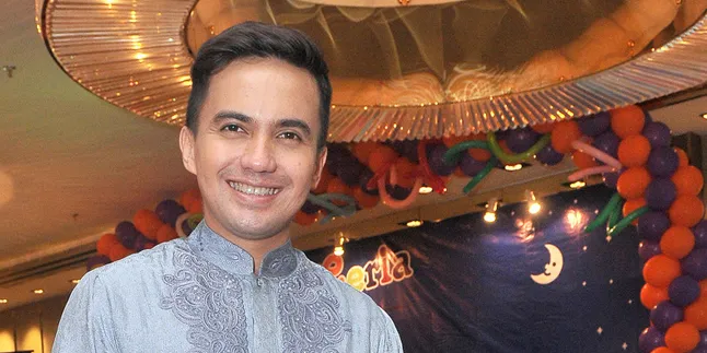 Pengacara Bantah Indri Minta Cerai Karena Sahrul Gunawan LGBT Pengacara Bantah Indri Minta Cerai Karena Sahrul Gunawan LGBT