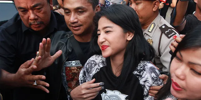 Pengacara Dewi Perssik Dukung Hakim Agung Gayus Lumbuun