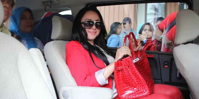 Pengacara Ilal: Apartemen Ilal Kini Ditempati Farhat dan Regina Pengacara Ilal: Apartemen Ilal Kini Ditempati Farhat dan Regina
