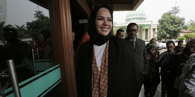 Pengacara Nikita Mirzani Nilai Laporan Dipo Latief Tak Logis