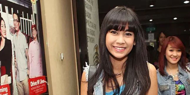 Pengalaman Seru Annisa Chibi Jadi Anggota Paskibra di Sekolah