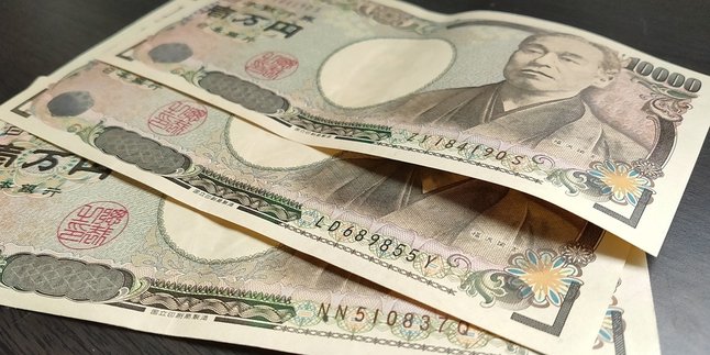 Understanding Japanese Currency, Complete with Sentence Structure