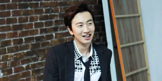 'Pengkhianat' Lee Kwang Soo Tampil Untuk Taklukkan Hati Wanita 'Pengkhianat' Lee Kwang Soo Tampil Untuk Taklukkan Hati Wanita