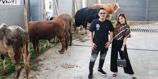 This Entrepreneur and YouTuber Doesn't Want to Miss Sharing Qurbani Meat on Eid al-Adha