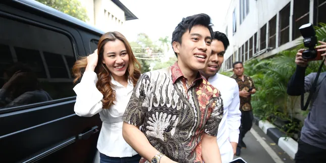 Penjelasan Aaliyah Massaid Soal Tudingan Hamil Duluan Sebelum Menikah dengan Thariq Halilintar Penjelasan Aaliyah Massaid Soal Tudingan Hamil Duluan Sebelum Menikah dengan Thariq Halilintar