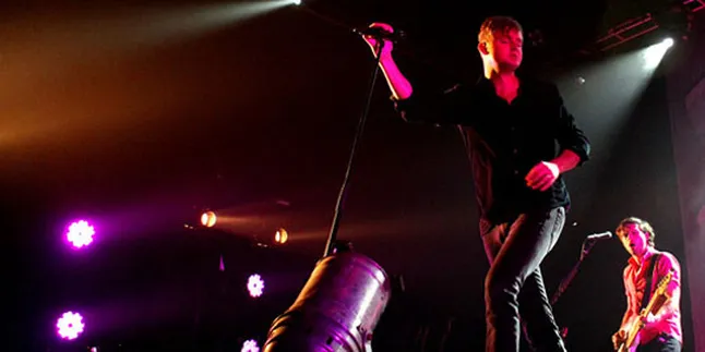 Penonton Keane 'Tersayat' Somewhere Only We Know