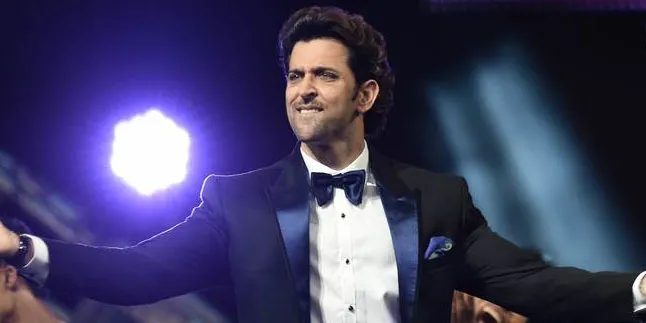Penuh Filosofi, Hrithik Roshan Liburan Seru Bareng Buah Hati