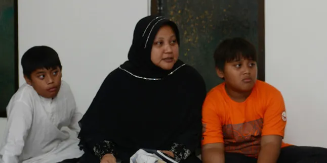 Penuh Haru, Istri Komeng Lega Sudah Penuhi Keinginan Caca