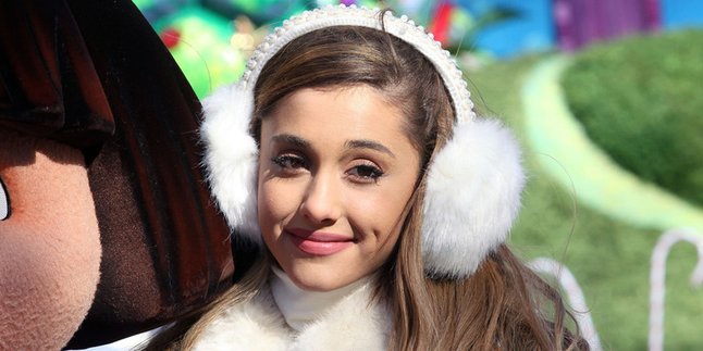 Penuh Kejutan, Album Ariana Grande Segera Meluncur