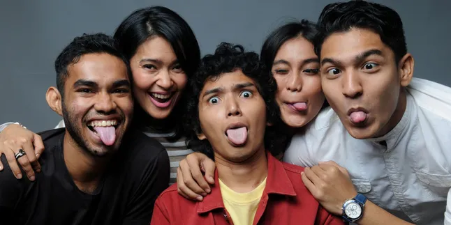 Penuh Pesan Positif, Tiga Menteri Jokowi Tonton Film 'JINGGA'