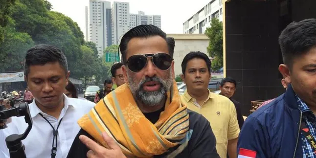 Penuhi Panggilan Polisi Atas Kasus Penipuan, Jeremy Thomas: Talk to My Lawyer